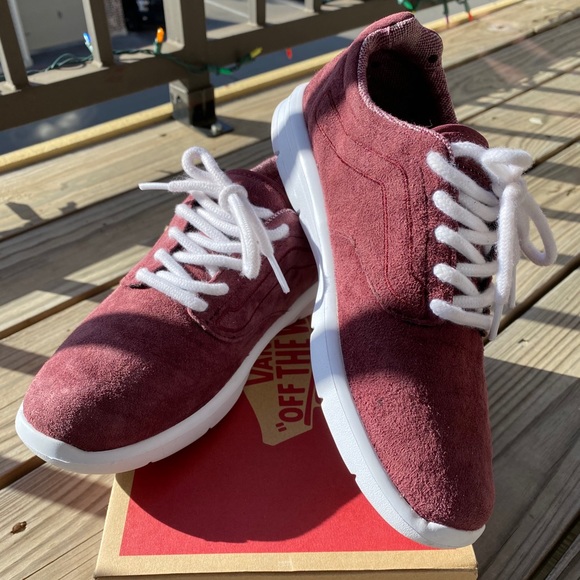 vans iso maroon